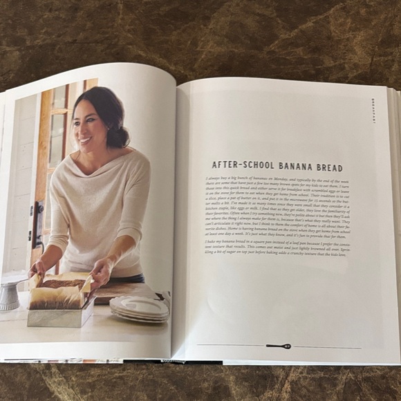 Magnolia Table Cookbook by Joanna Gaines - Black and White - Picture 7 of 9